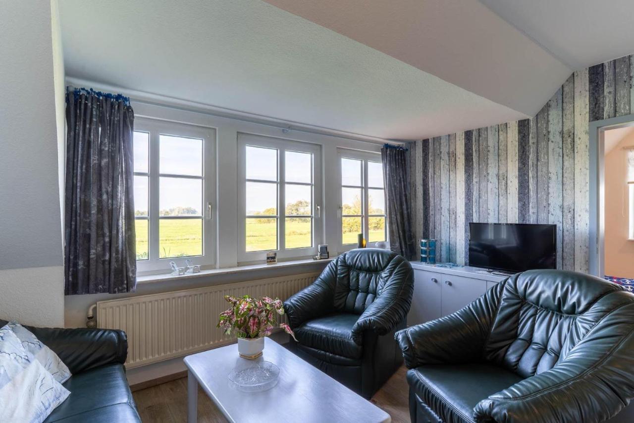 Bi-Uns-To-Hus Apartment Tönning Екстериор снимка