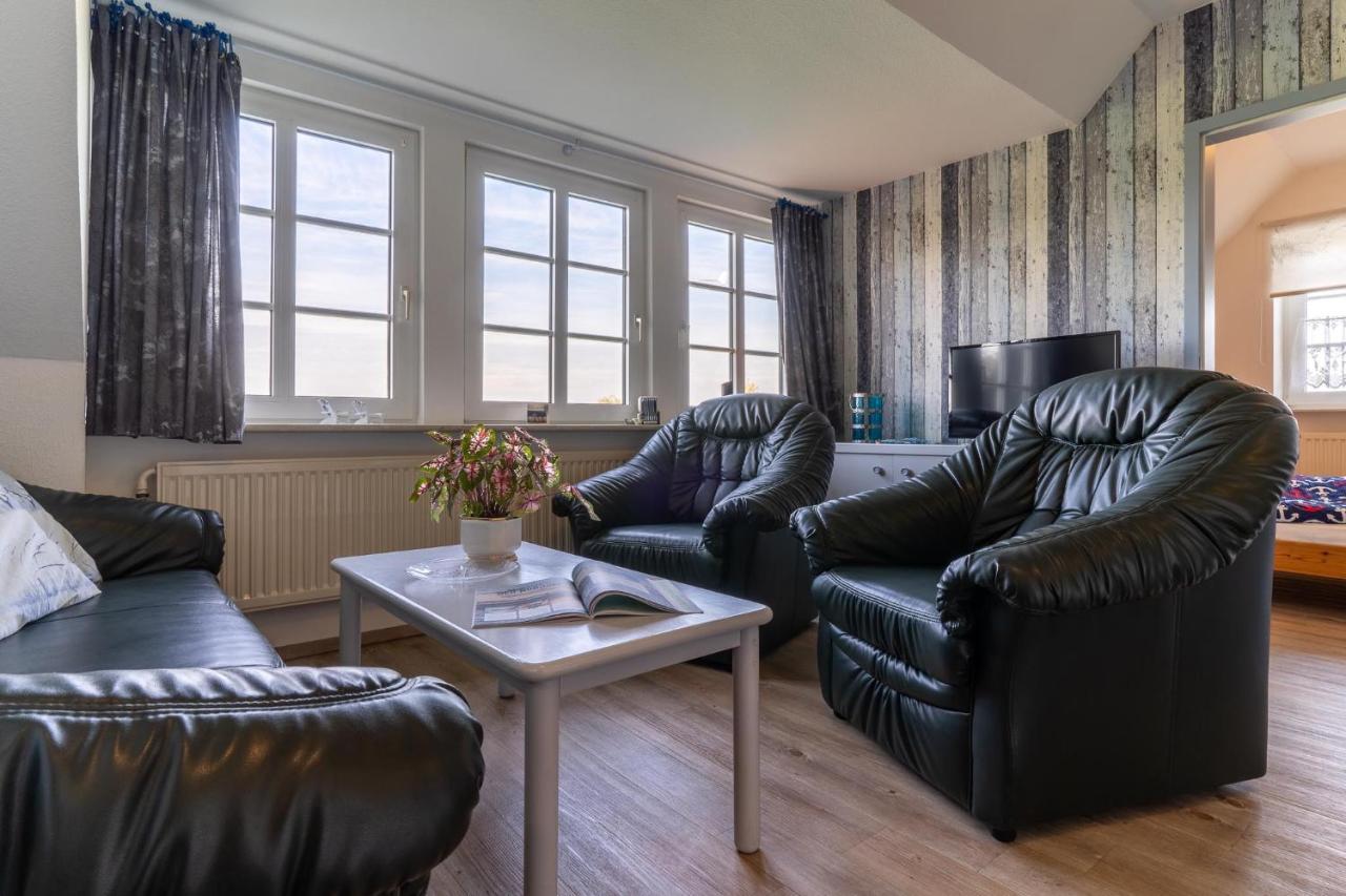 Bi-Uns-To-Hus Apartment Tönning Екстериор снимка